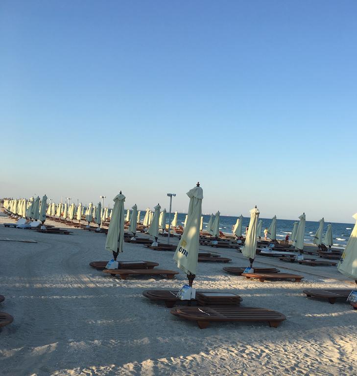 Arthemis Apartment Mamaia Exterior foto